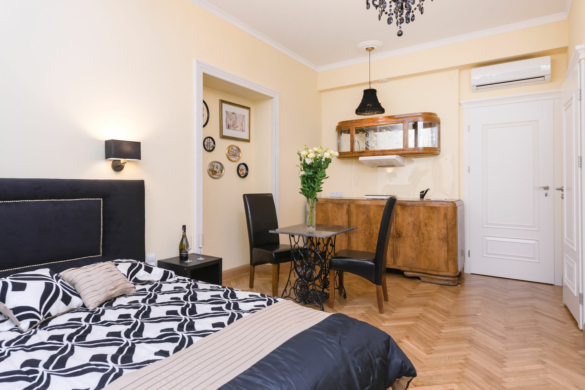 Horizon Apartments - Krasinskiego Krakau Buitenkant foto