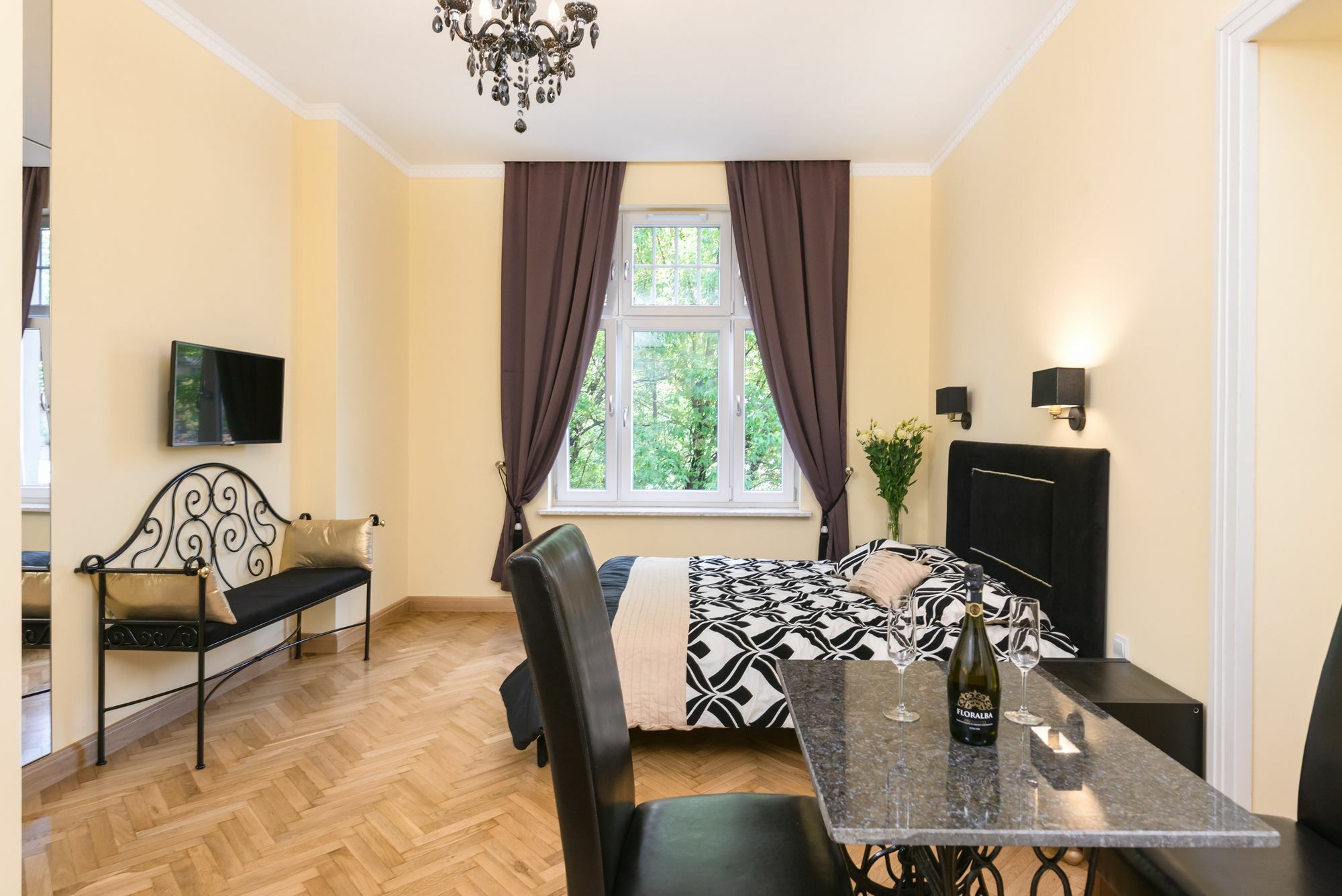 Horizon Apartments - Krasinskiego Krakau Buitenkant foto